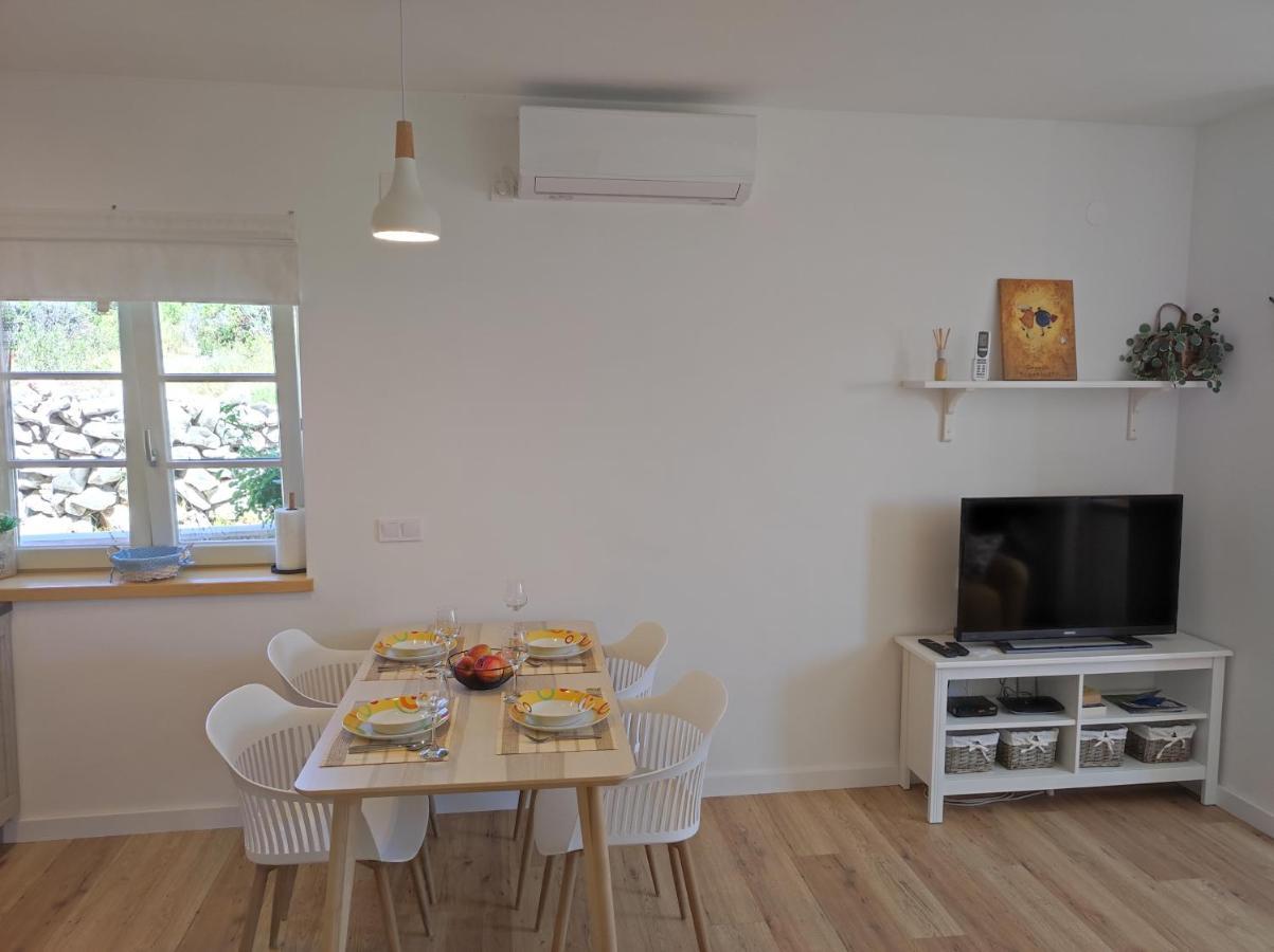 Lovro Luxury Apartment With Jacuzzi And Terrace Sea View Sali Exterior photo