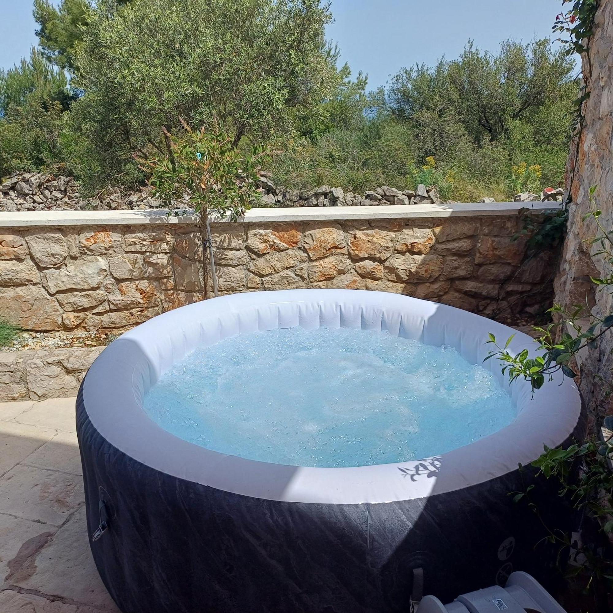 Lovro Luxury Apartment With Jacuzzi And Terrace Sea View Sali Exterior photo